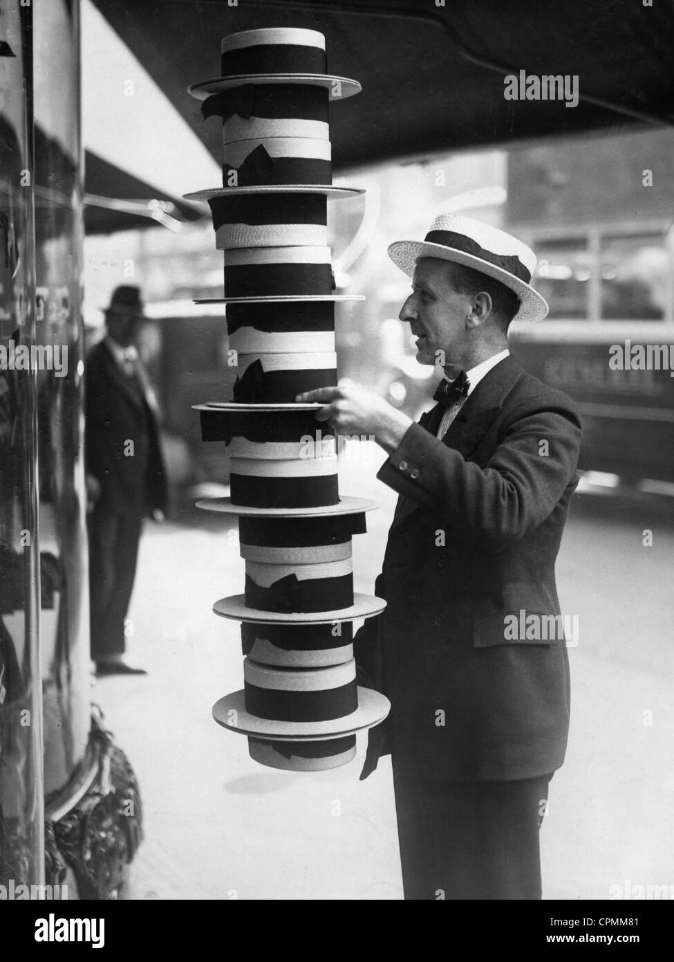 Cappelli di paglia, 1920s Foto Stock