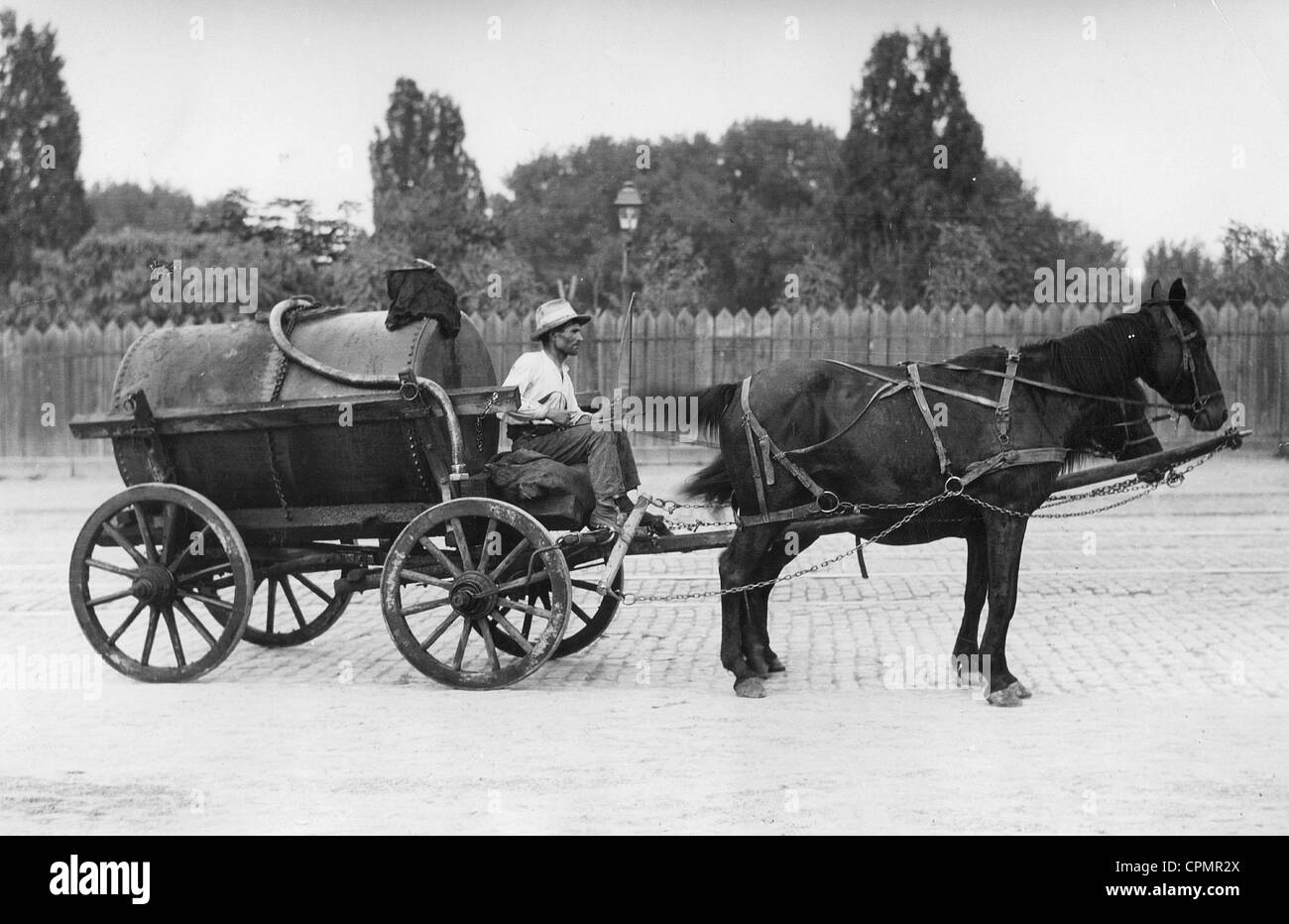 La petroliera a Bucarest, 1928 Foto Stock