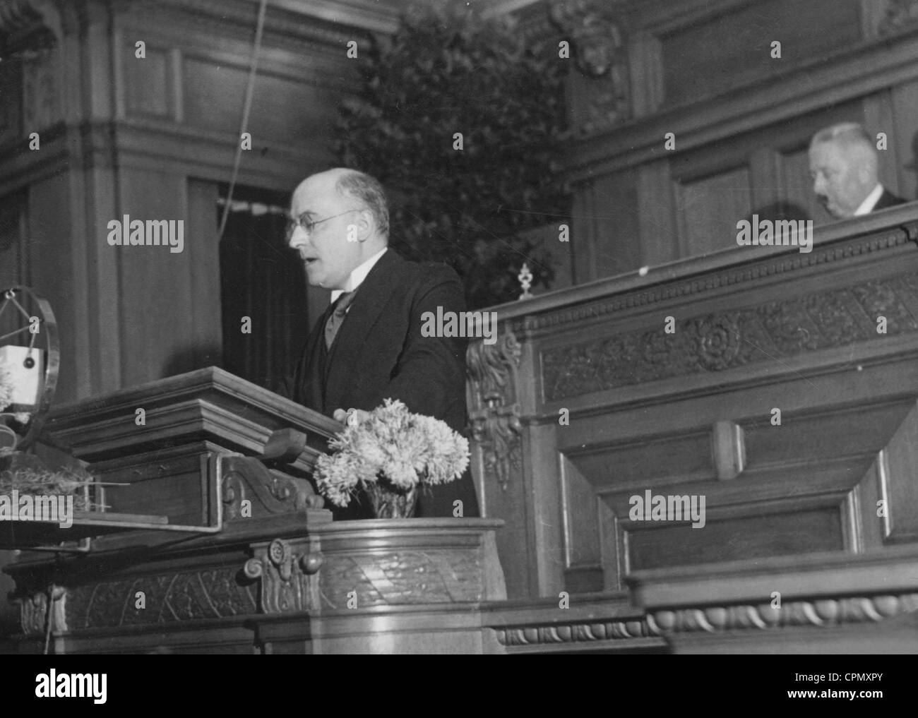 Heinrich Bruening parla la House of Lords, 1931 Foto Stock