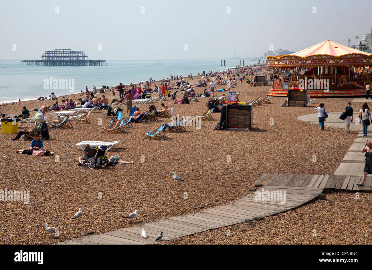 La spiaggia di Brighton Seafront NEL REGNO UNITO Foto Stock