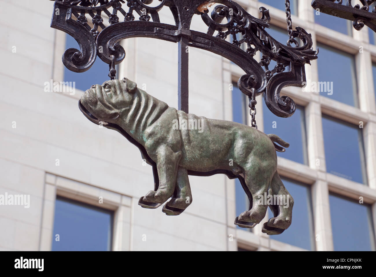 Città di Londra, 2 Temple Place emblema del Bulldog fiducia Maggio 2012 Foto Stock