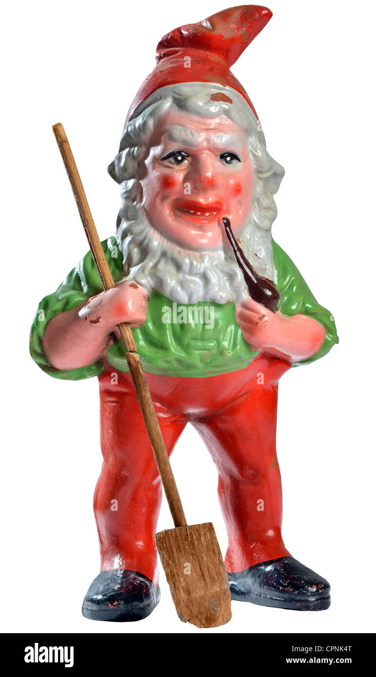 Kitsch/cards/souvenir, gnome giardino con pala e pipa fumante, Germania, circa 1952, diritti aggiuntivi-clearences-non disponibile Foto Stock