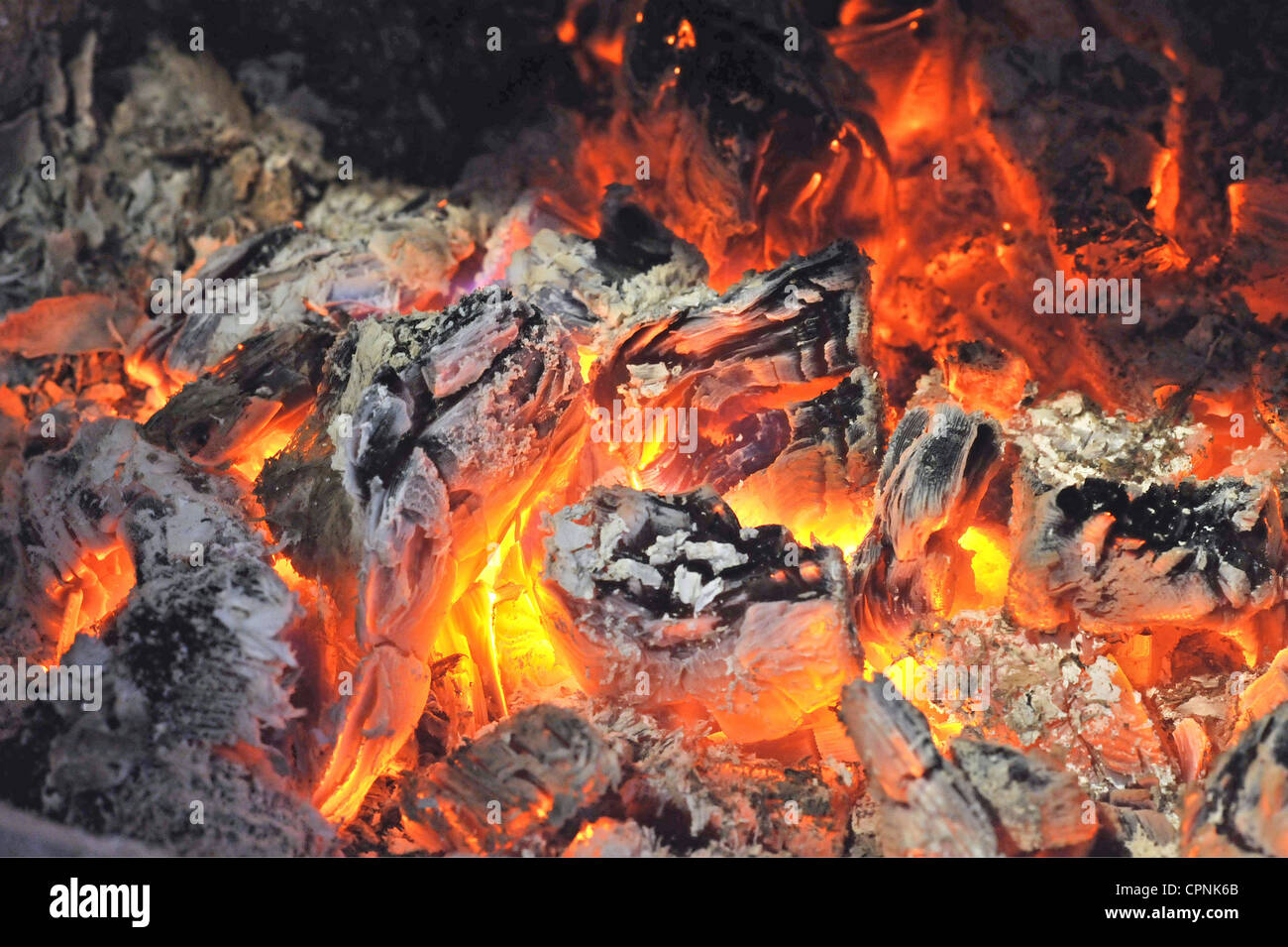 Fuoco, braci, stufa a legna, Germania, diritti-aggiuntivi-clearences-non disponibile Foto Stock