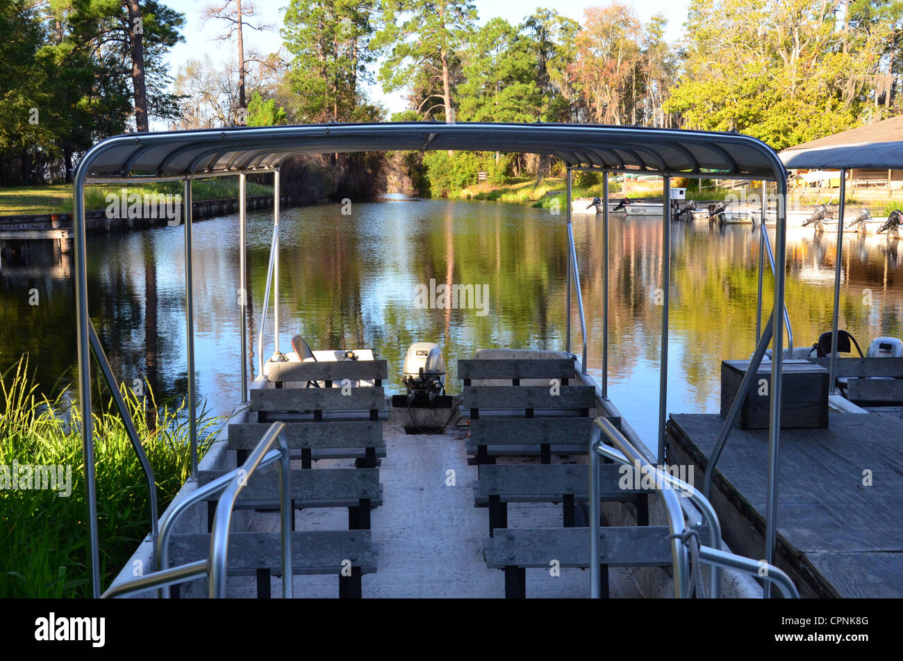 Oggetto tour in barca a Okefenokee National Wildlife Refuge Foto Stock