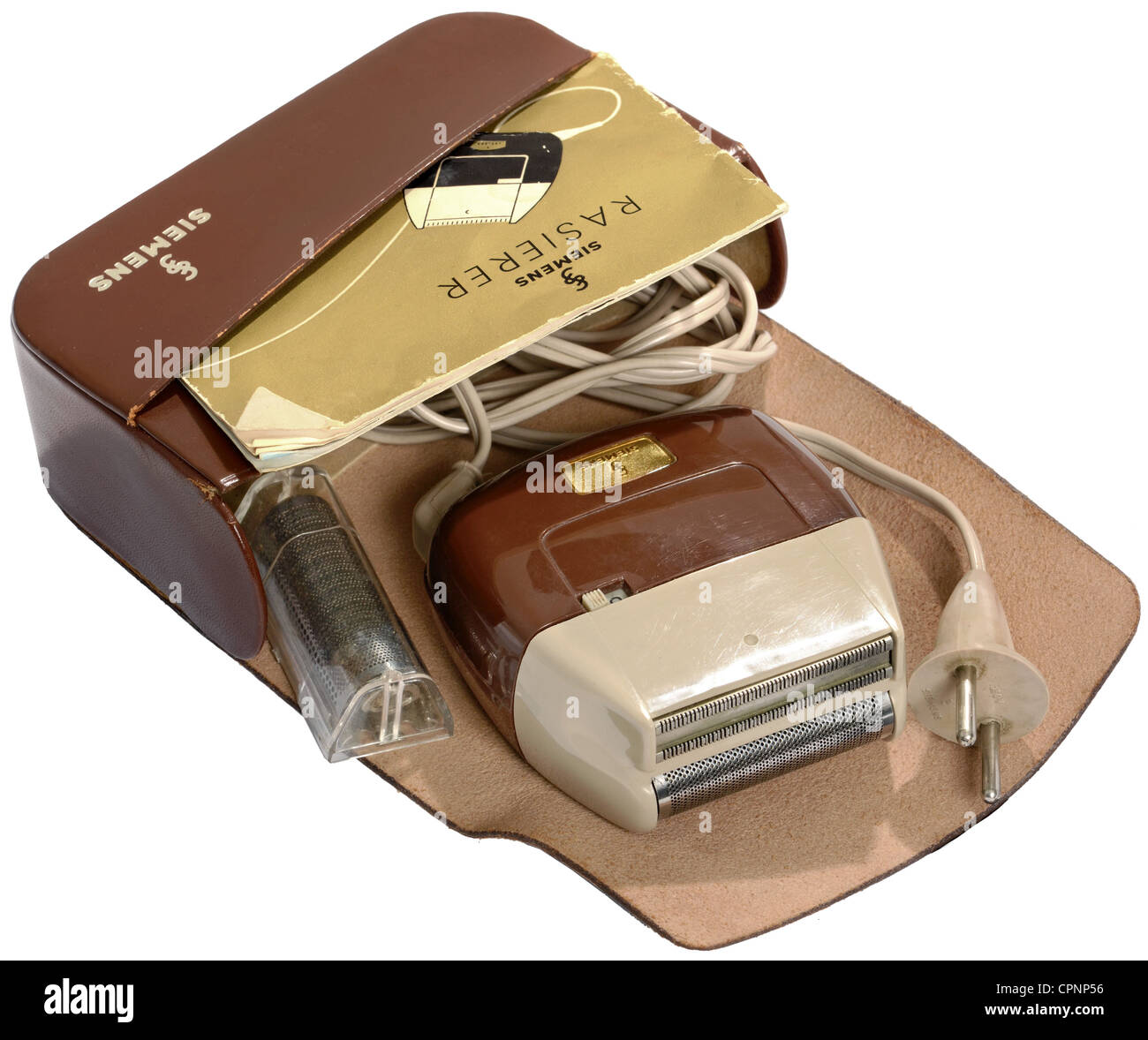 Rasoio elettrico,domestico,rasoio elettrico,rasoio elettrico,Siemens SHAPE 12,rasoio elettrico,prodotto da Siemens-Schuckertwerke stock Corporation,rasoio elettrico con taglio tandem,Germania,1957,rasoio elettrico,borsa originale,testine di rasatura,doppia testina di rasatura,testina di rasatura per capelli lunghi,setaccio per la rasatura dei capelli corti,rasatura a secco,elettrico,apparecchio elettrico,apparecchio elettrico,dispositivi elettrici,dispositivi elettrici,alimentazione elettrica,rasoi elettrici,non disponibili,rasoi,rasoi di sicurezza,non-taglio,rasoi,rasoi,rasoi,non-sono-disponibili,rasoi,rasoi,rasoi,rasoi,rasoi,rasoi,rasoi,rasoi,rasoi,rasoi,rasoi,rasoi,rasoi,ras Foto Stock
