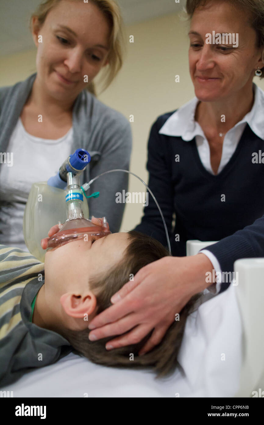 Anestesia DI UN BAMBINO Foto Stock