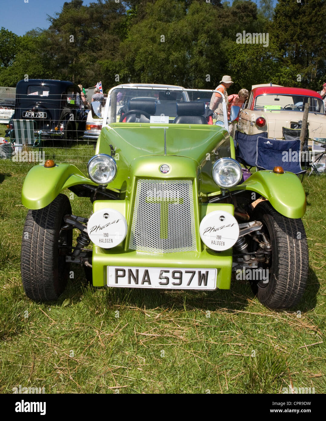 I veicoli d'epoca sul display a scheggiature a vapore e Country Fair, Preston, Lancashire, Regno Unito Foto Stock