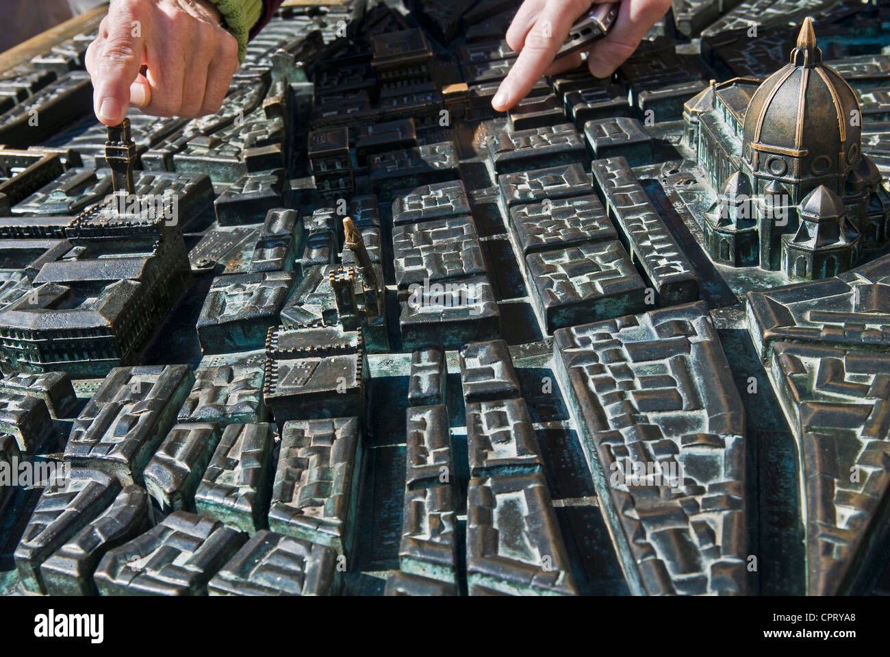 Modello in bronzo del centro storico di Firenze, in Piazza della Repubblica, sito Patrimonio Mondiale dell'Unesco, Firenze, Toscana, Italia Foto Stock