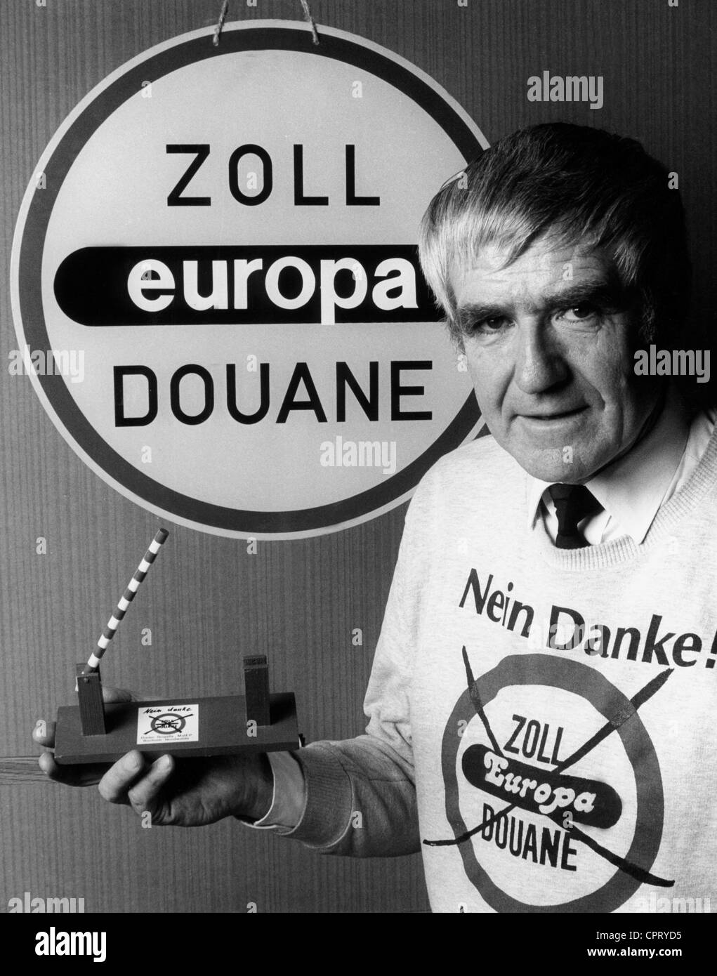 ROGALLA, Dieter, * 20.8.1927, politico tedesco (SPD), a metà lunghezza, 1980s, Foto Stock
