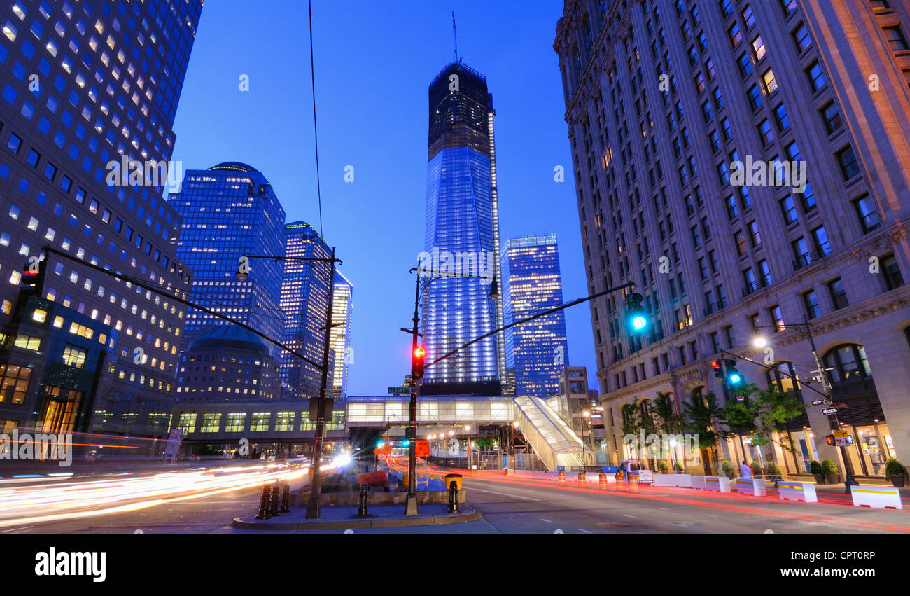 Costruzione su One World Trade Center a New York City. Foto Stock