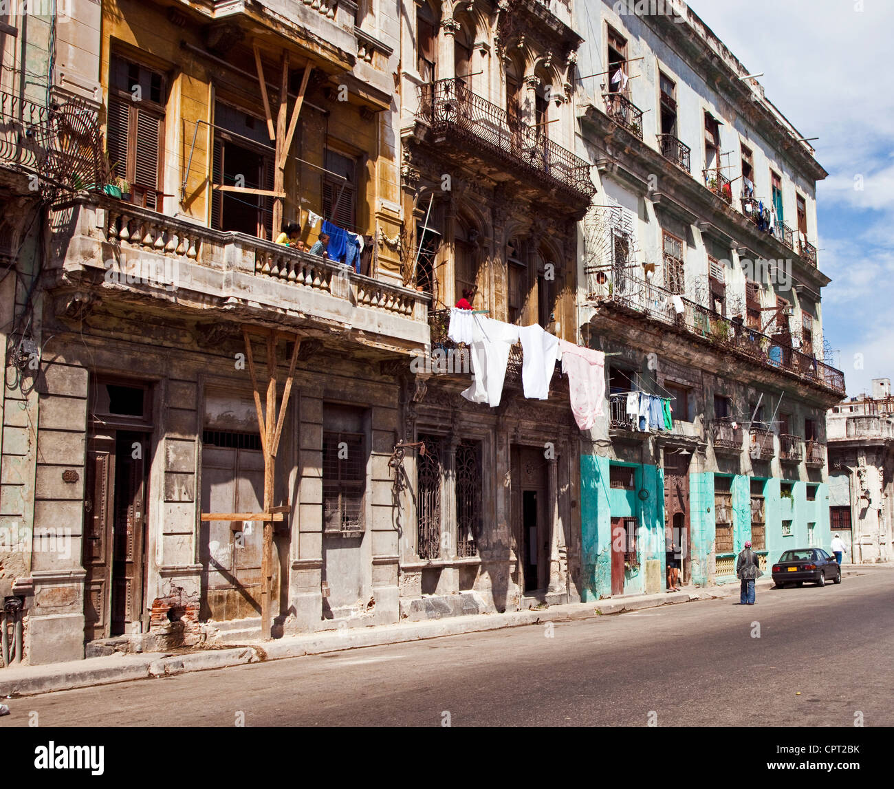 Il vecchio edificio in Industria Vecchia Havana Cuba Foto Stock