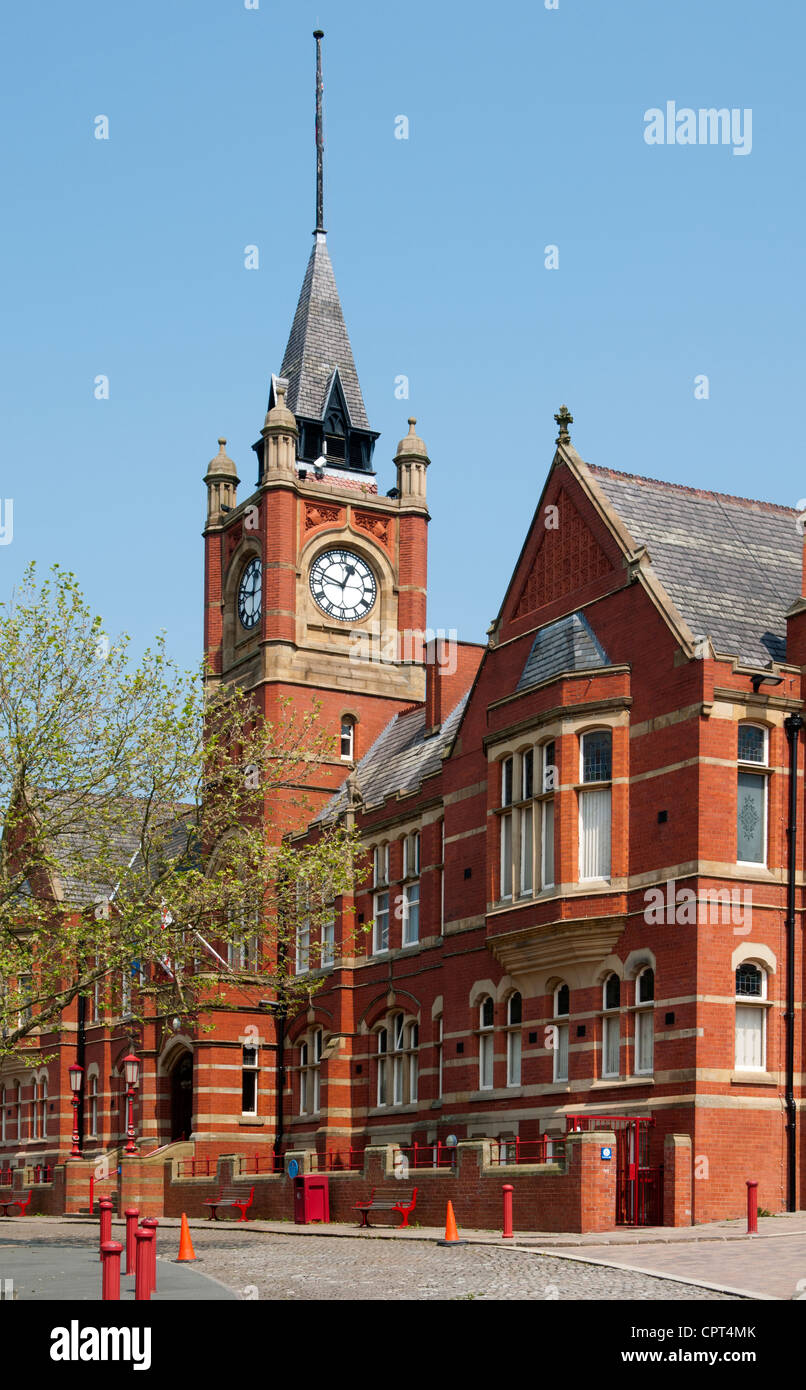 Dukinfield Town Hall, Re san, Dukinfield, Tameside, Manchester, Regno Unito. Foto Stock