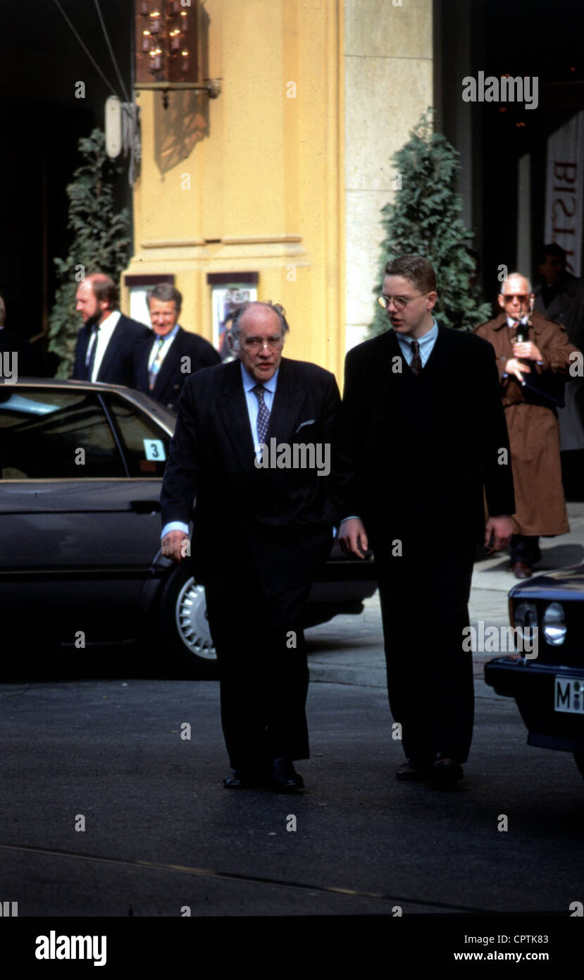 Everding, agosto, 31.10.1928 - 26.1.1999, direttore d'opera tedesco, a tutta lunghezza, Foto Stock