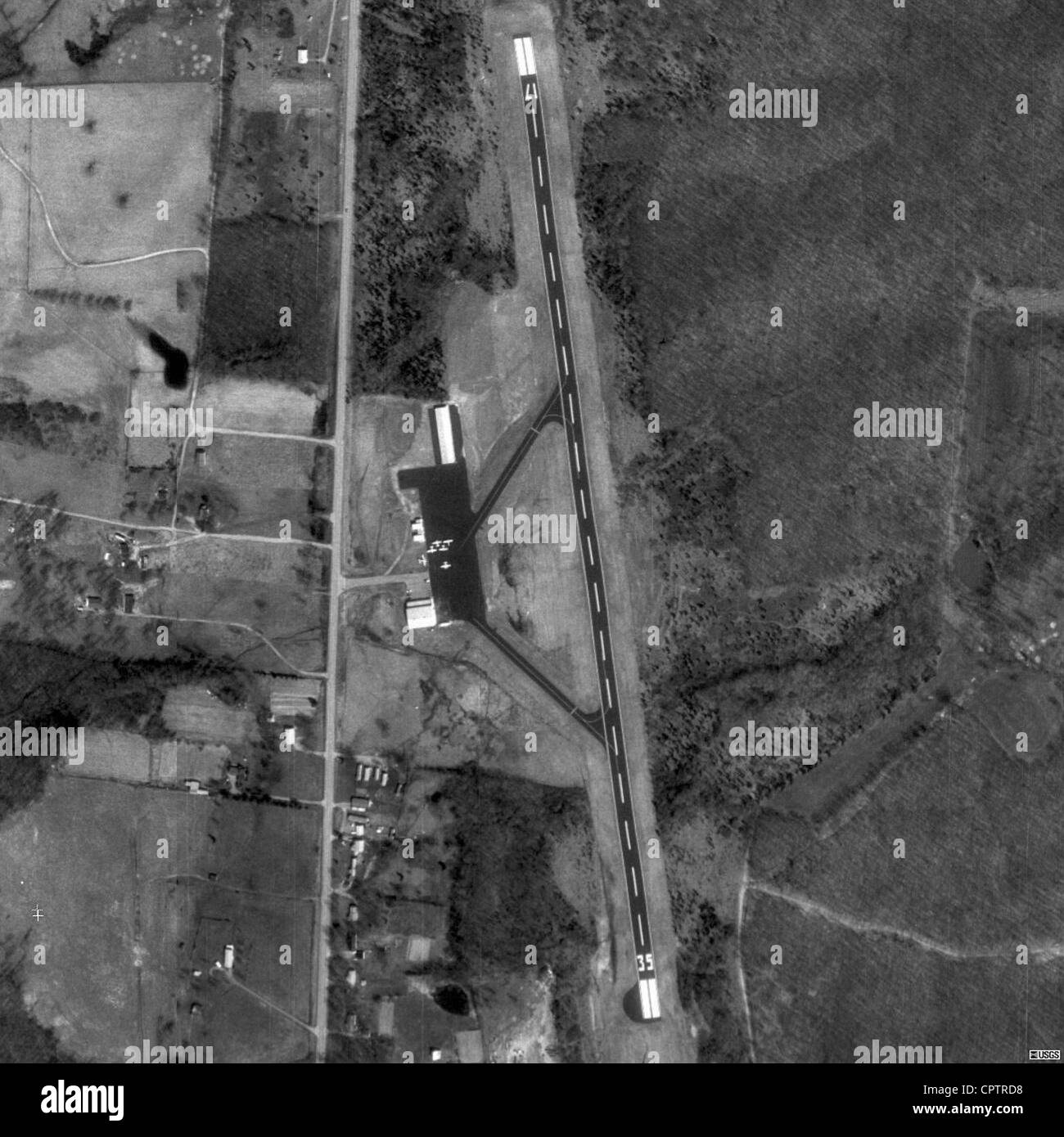 Immagine aerea di Dickson County Airport (FAA: M02) in Dickson, Tennessee, Stati Uniti. Foto Stock
