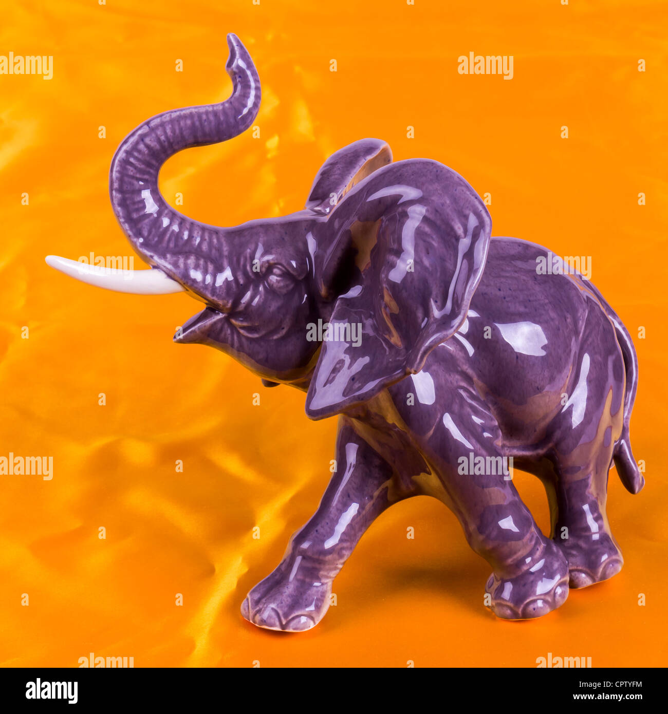 Figurine di porcellana, elefante Foto Stock