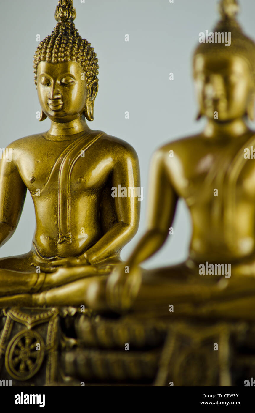 Due di ottone scultura di buddha Foto Stock
