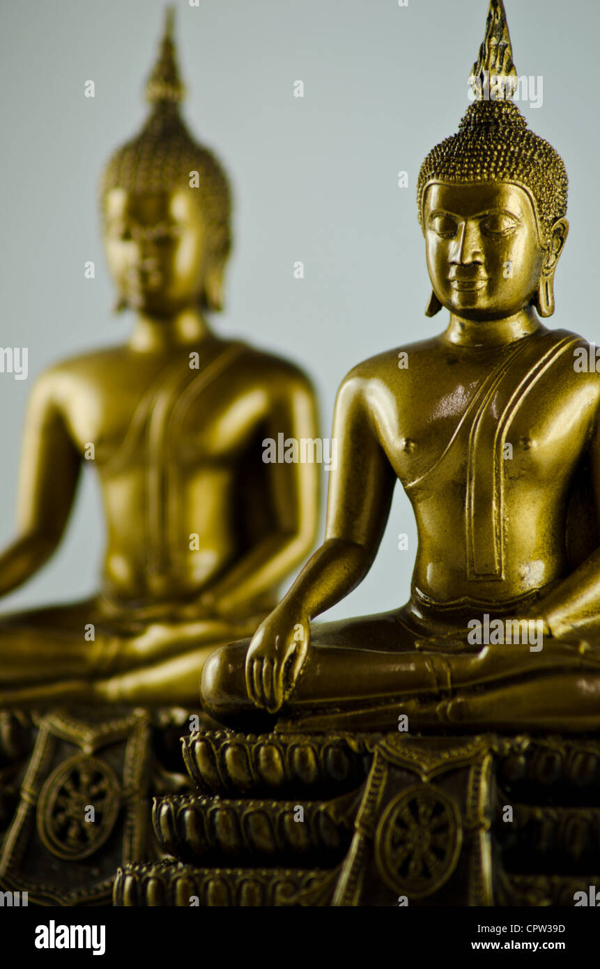 Due di ottone scultura di buddha Foto Stock