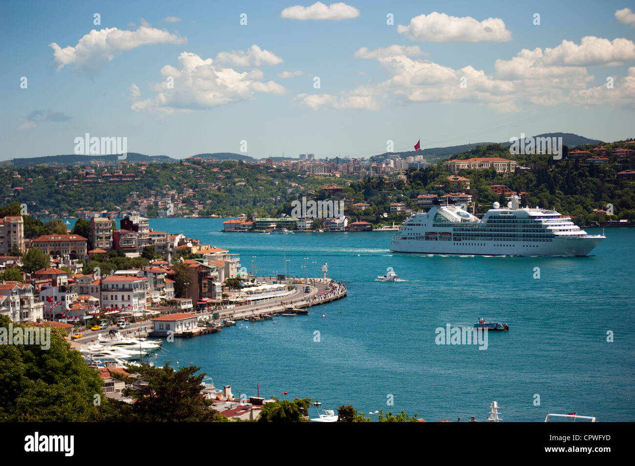 Vista panoramica di Arnavutkoy e Bosphorus Istanbul Turchia Foto Stock