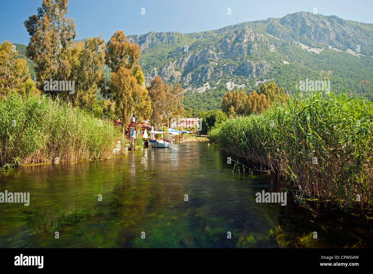 Vista panoramica di Kadınazmağı Creek Akyaka Muğla Turchia Foto Stock