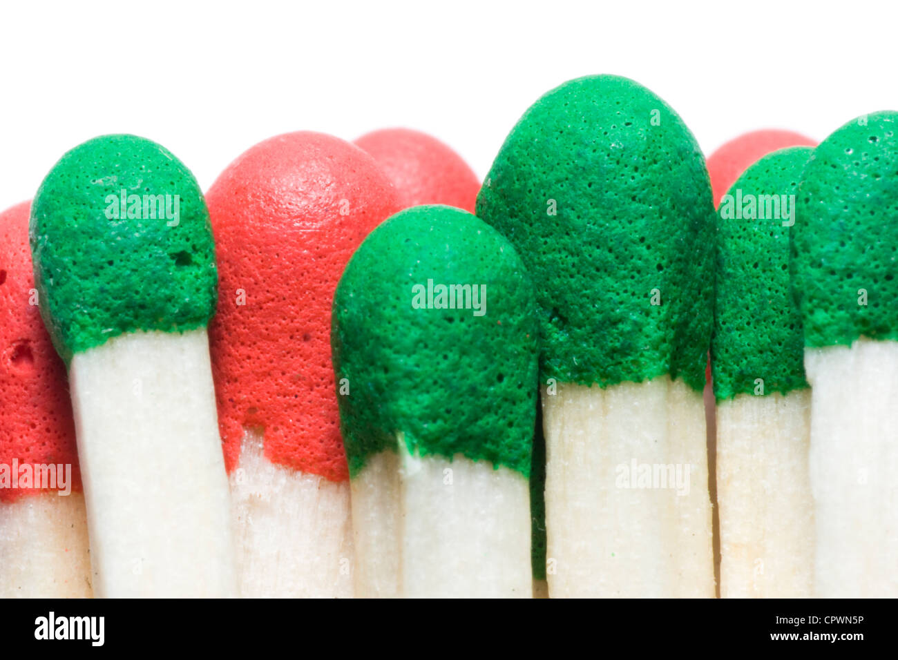 Macro estreme di corrispondenze isolati su sfondo bianco Foto Stock