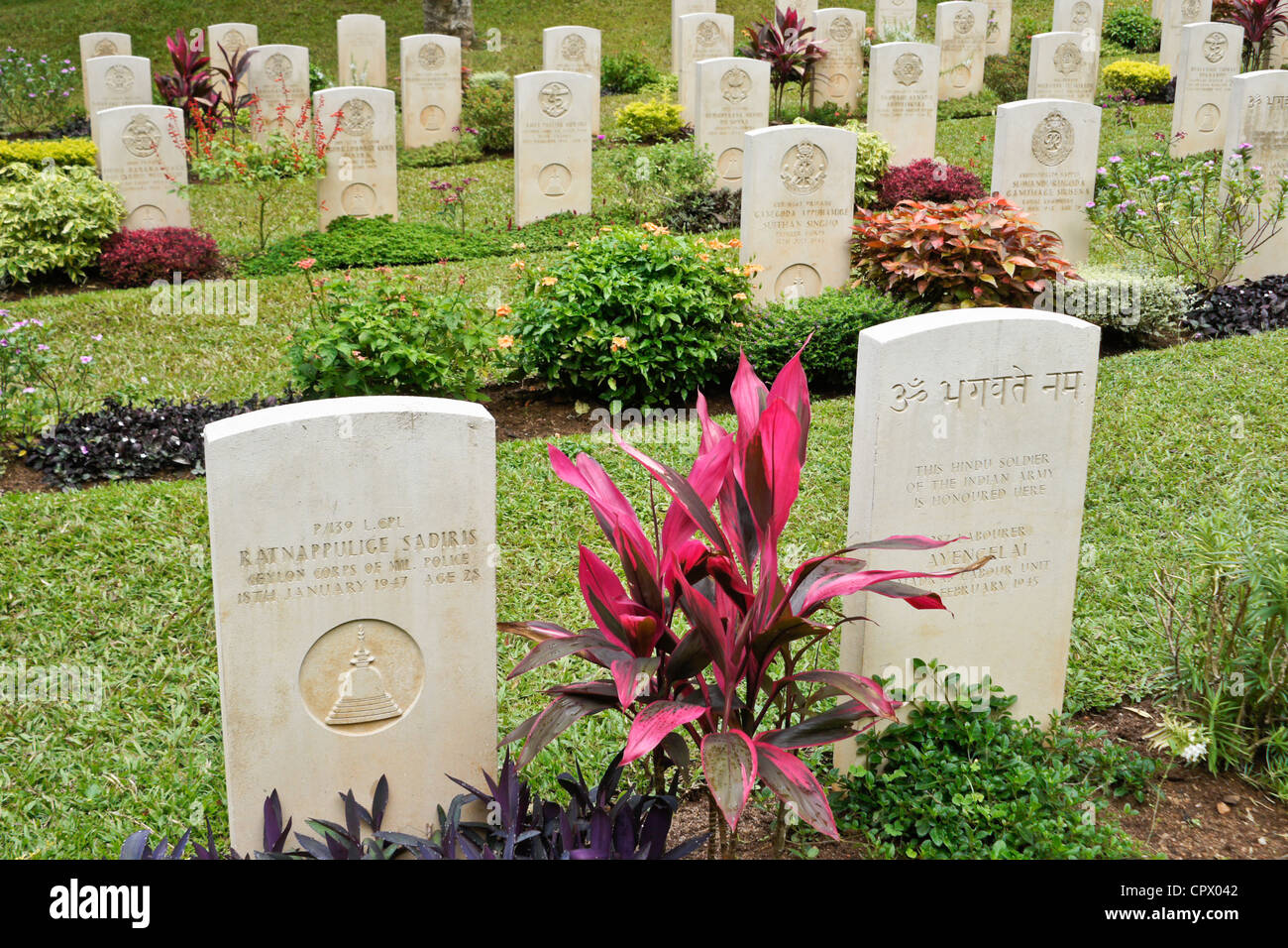 I marcatori di grave a Kandy Cimitero di Guerra, Kandy, Sri Lanka Foto Stock