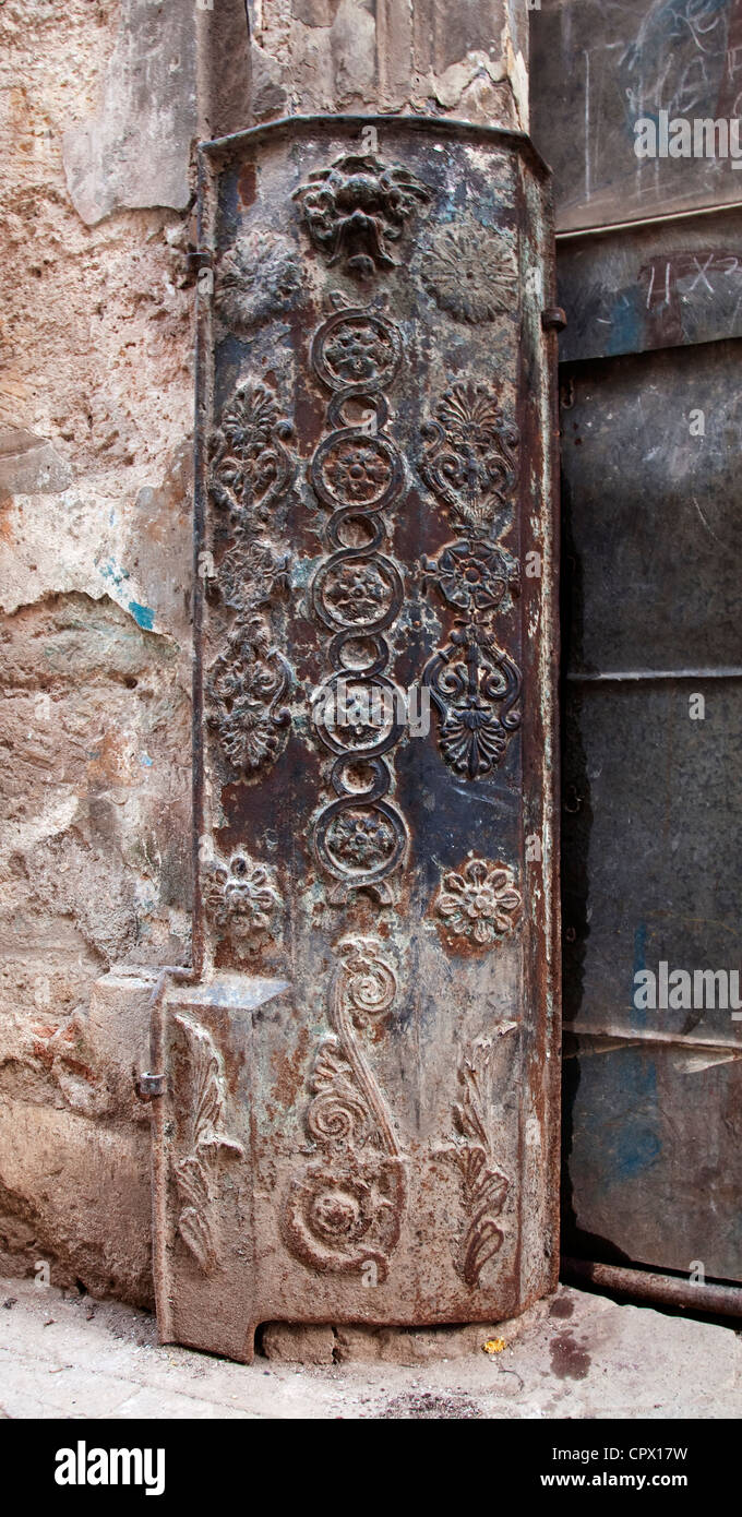 Ferro modellato montante porta a l'Avana Vecchia Cuba Foto Stock