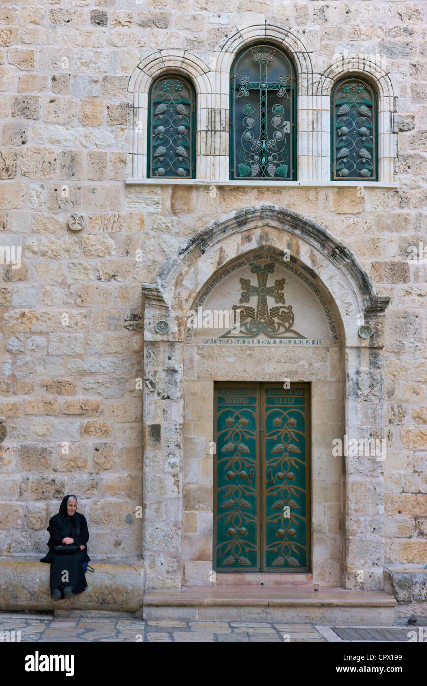 Ebreo ortodosso nella chiesa del Santo Sepolcro di Gerusalemme, Israele Foto Stock