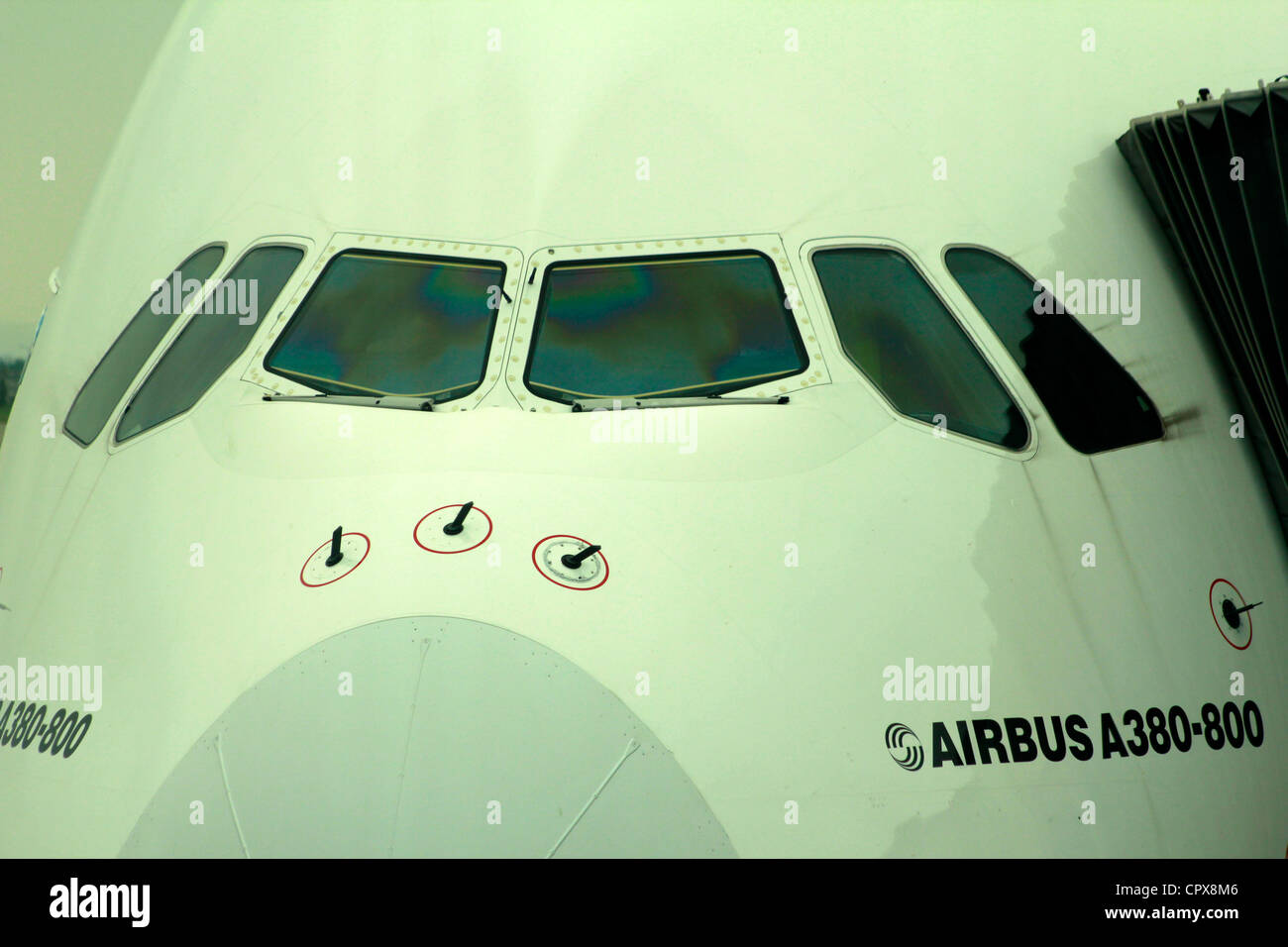 La Emirates Airbus A380 all'aeroporto di Heathrow Foto Stock