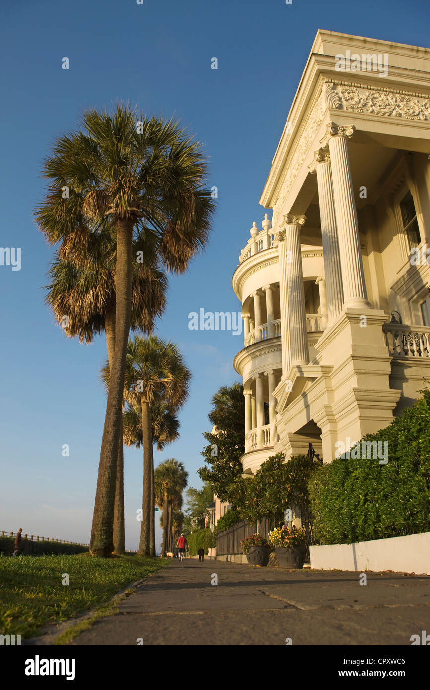 Case Antebellum la batteria promenade di Charleston, Carolina del Sud e Stati Uniti d'America Foto Stock