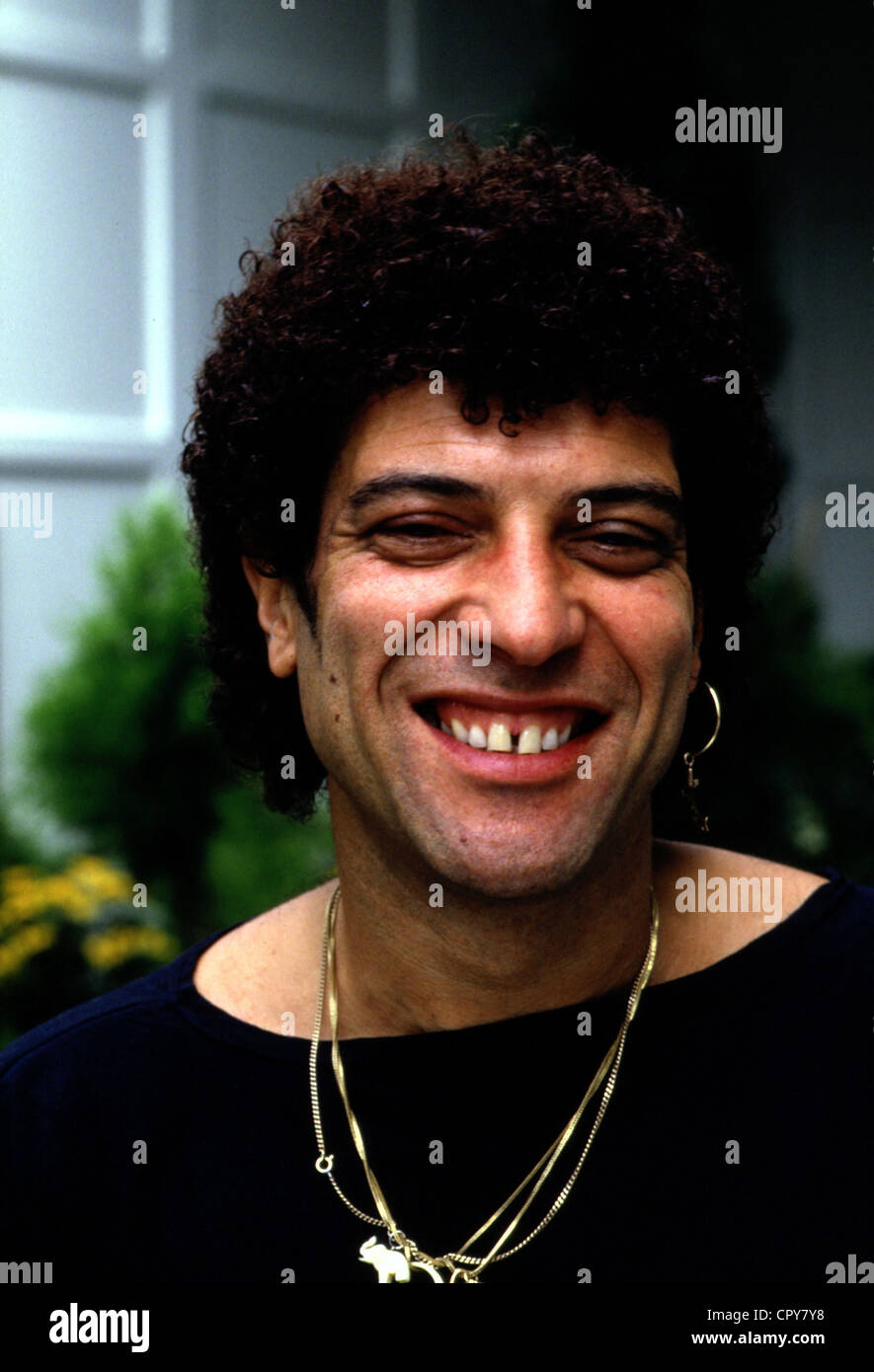 Classify English singer Ray Dorset (Mungo Jerry) Classify English singer Ray Dorset (Mungo Jerry)