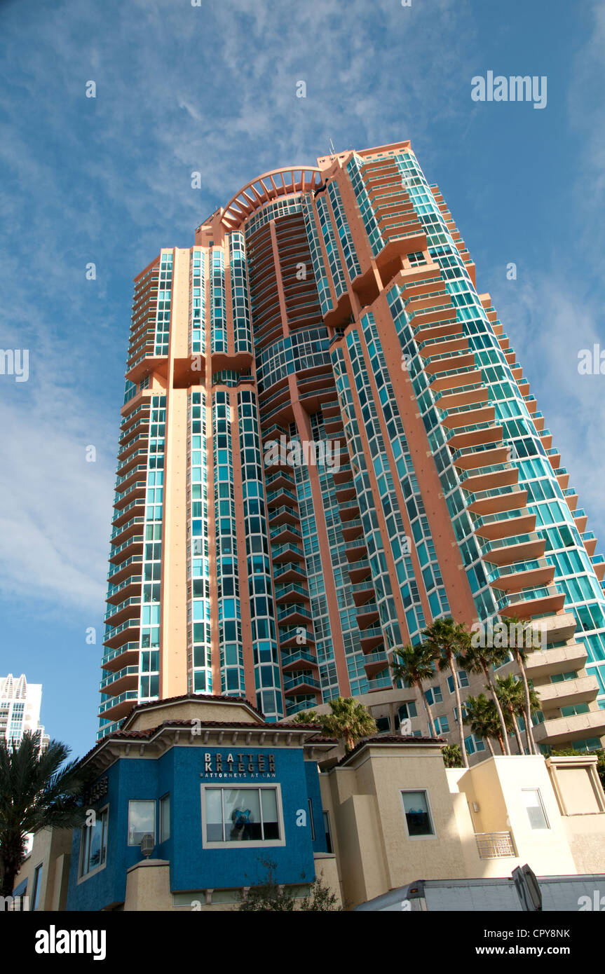 Incompiuta hi luogo condominio in Miami Florida. Foto Stock