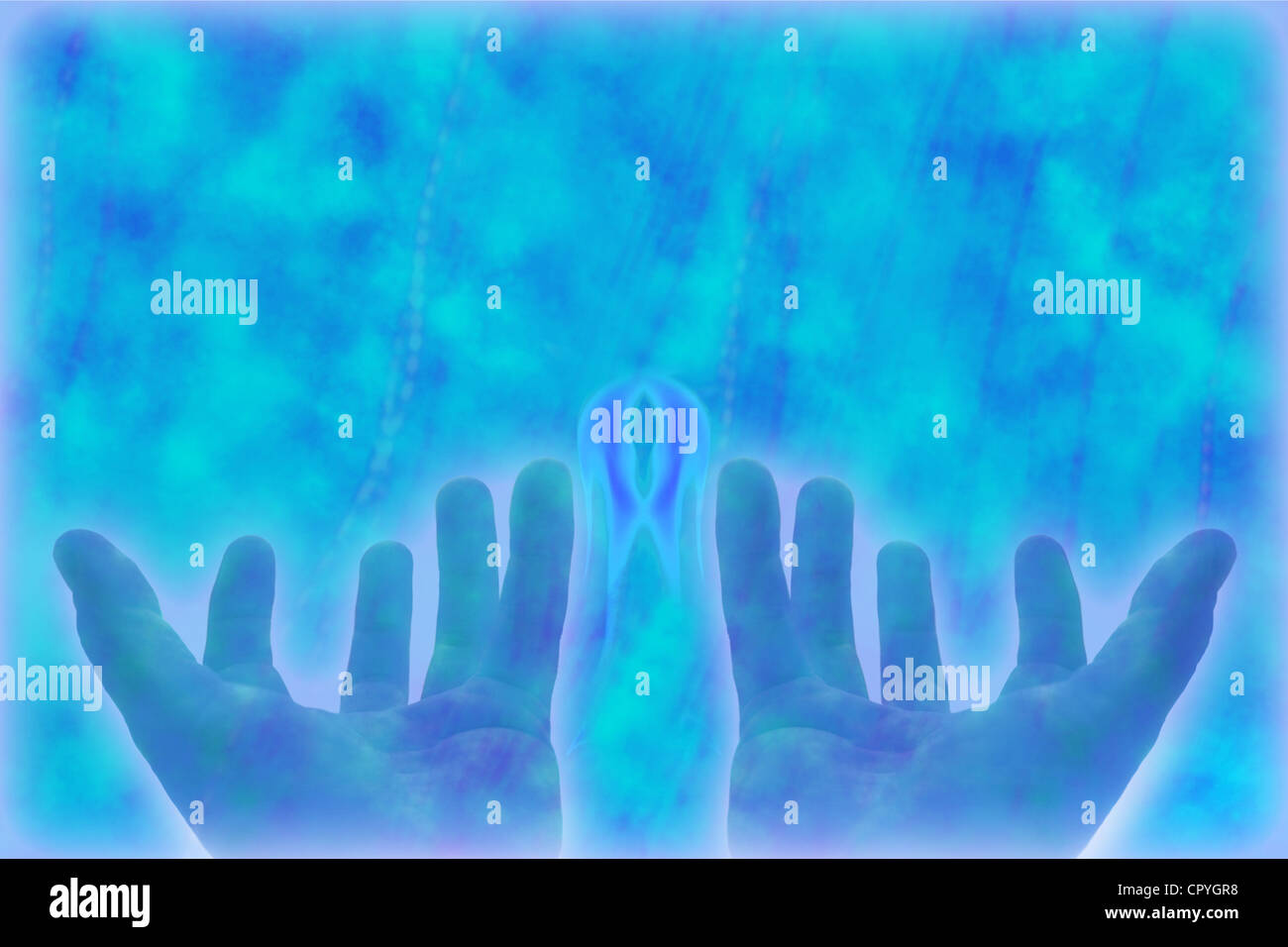 Le mani di guarigione su sfondo blu concetto creativo Foto Stock