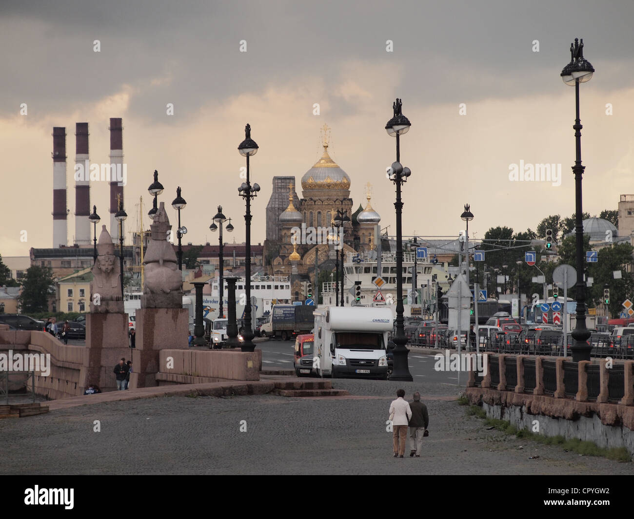 Il tenente Schmidt terrapieno sul fiume Neva a San Pietroburgo, Russia Foto Stock