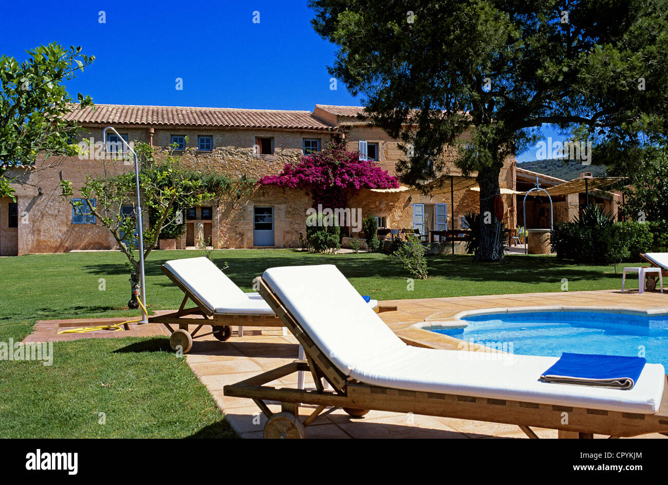 Spagna Isole Baleari Maiorca Finca Maiolet vicino a Manacor é il paese in stile adiacente di La Reserva Rotana Hotel di lusso Foto Stock