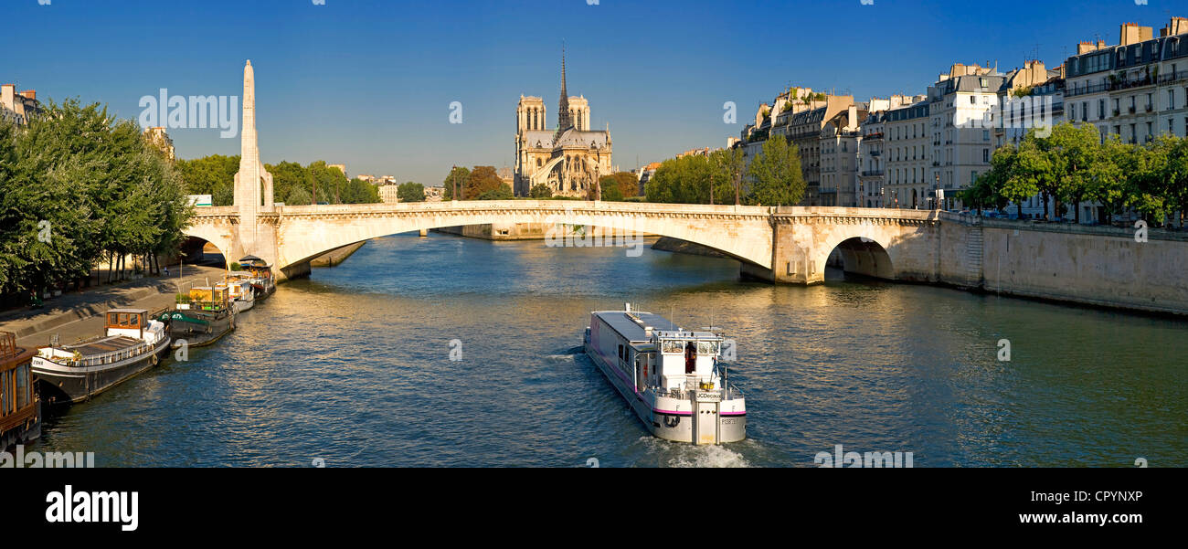 Francia Paris rive della Senna elencati come patrimonio mondiale dall' UNESCO Pont de la Tournelle e la Cattedrale di Notre Dame de Paris Foto Stock
