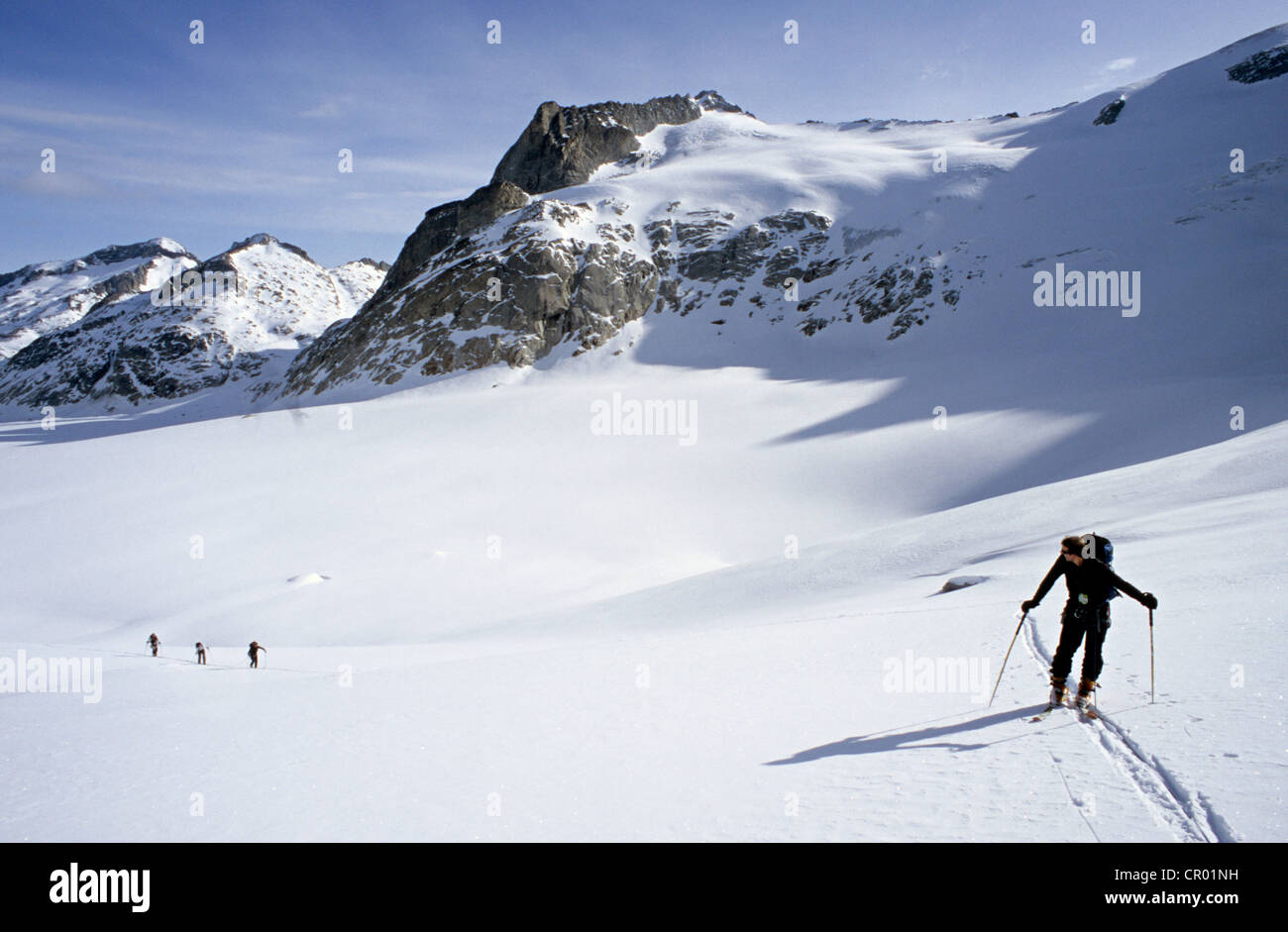 La Svizzera, Grigioni, Bregaglia range, Sci touring andando fino alla Cima di Castello (3300m) Foto Stock