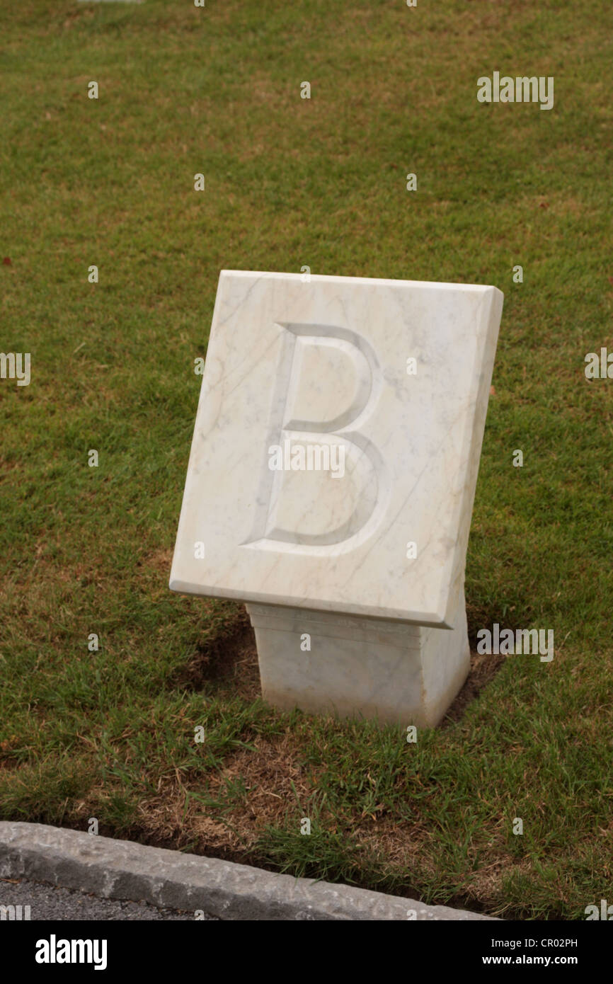 Marcatore di plottaggio in Oise Aisne Cimitero Americano vicino a Chateau Thierry Francia Foto Stock