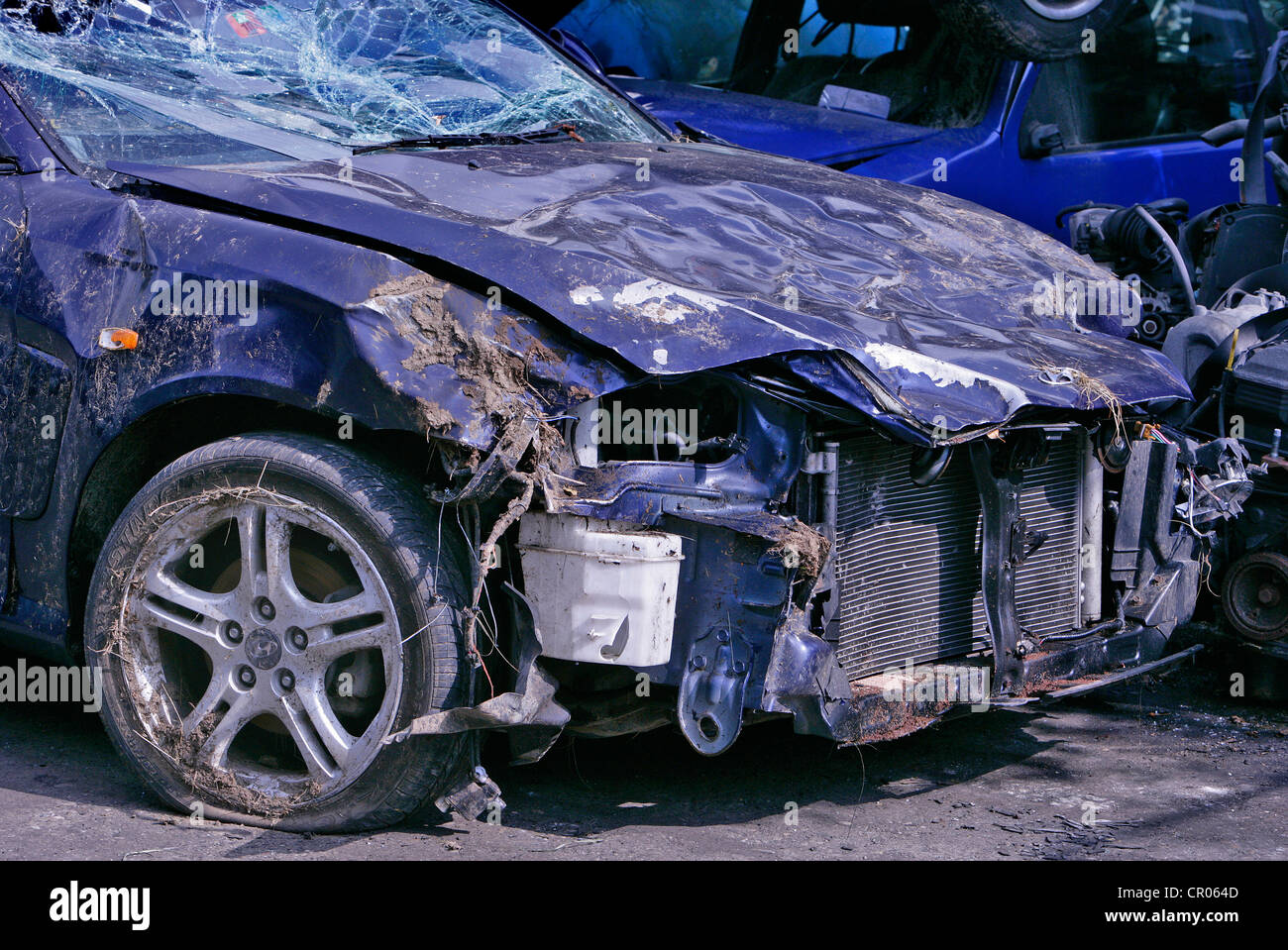 Parte anteriore di una vettura coinvolta in un incidente Foto Stock