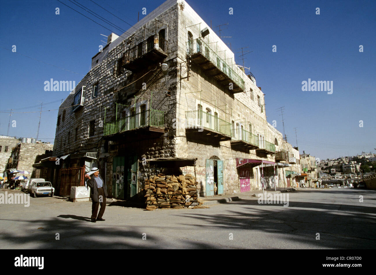 Palestina Cisgiordania contestato territorio Hebron luogo sacro per i musulmani ebrei district occupata da coloni israeliani custodito da esercito Foto Stock