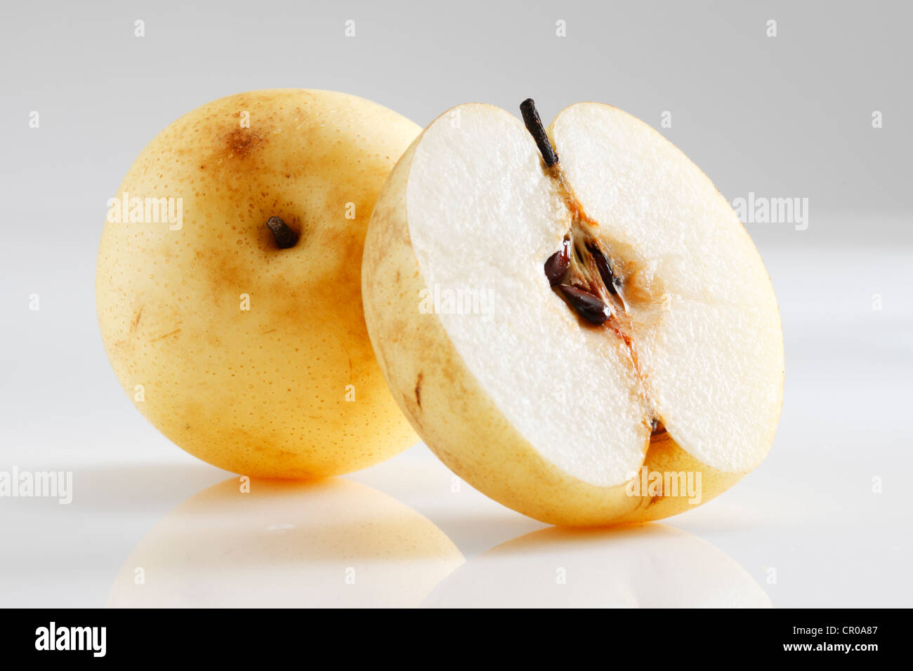 Cinese Pere Nashi (Pyrus pyrifolia) Foto Stock