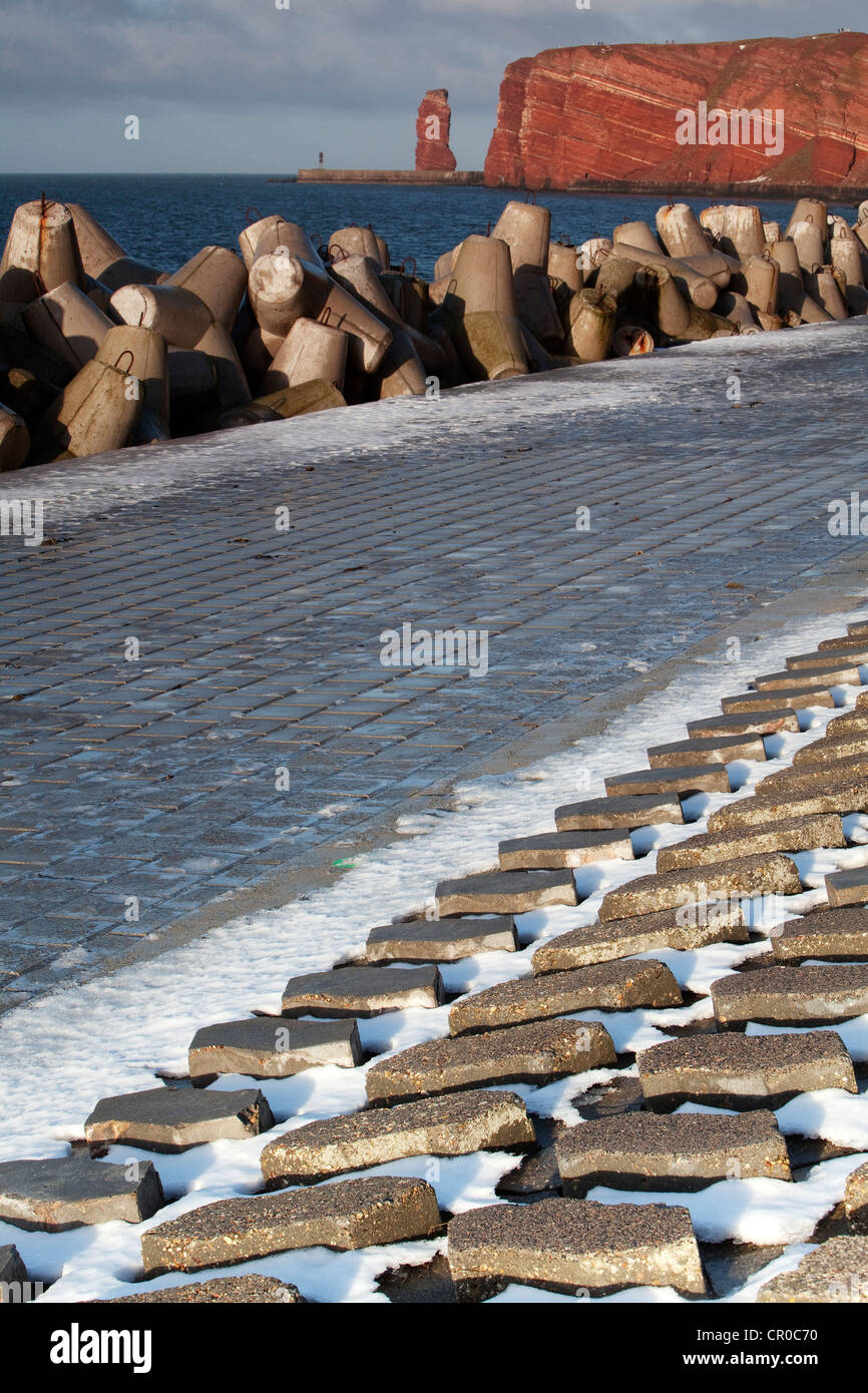 Lange Anna, di arenaria rossa e la formazione di roccia, Helgoland, Schleswig-Holstein, Germania, Europa Foto Stock