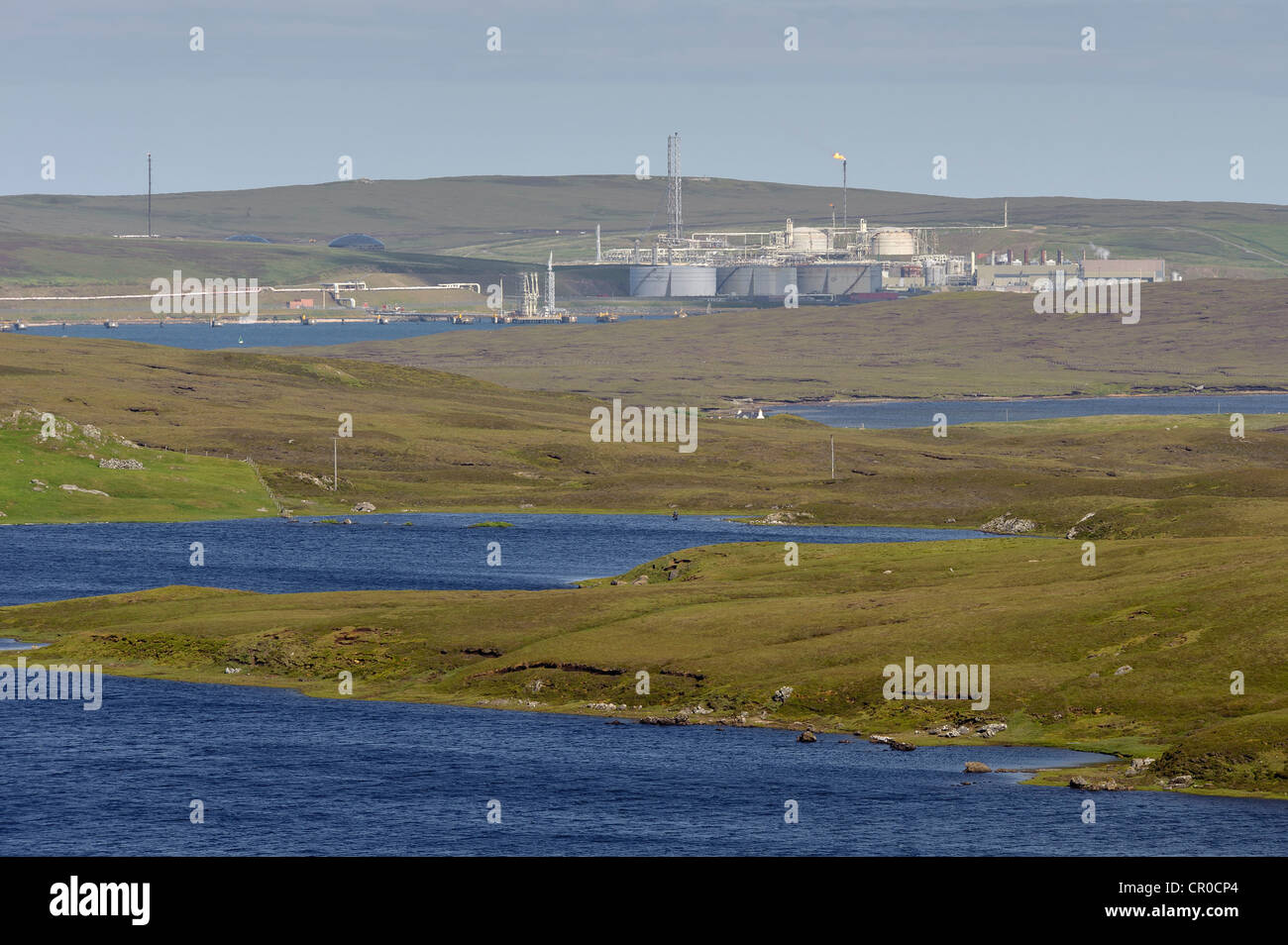 Sullom Voe terminale petrolifero nelle isole Shetland. Giugno 2010. Foto Stock