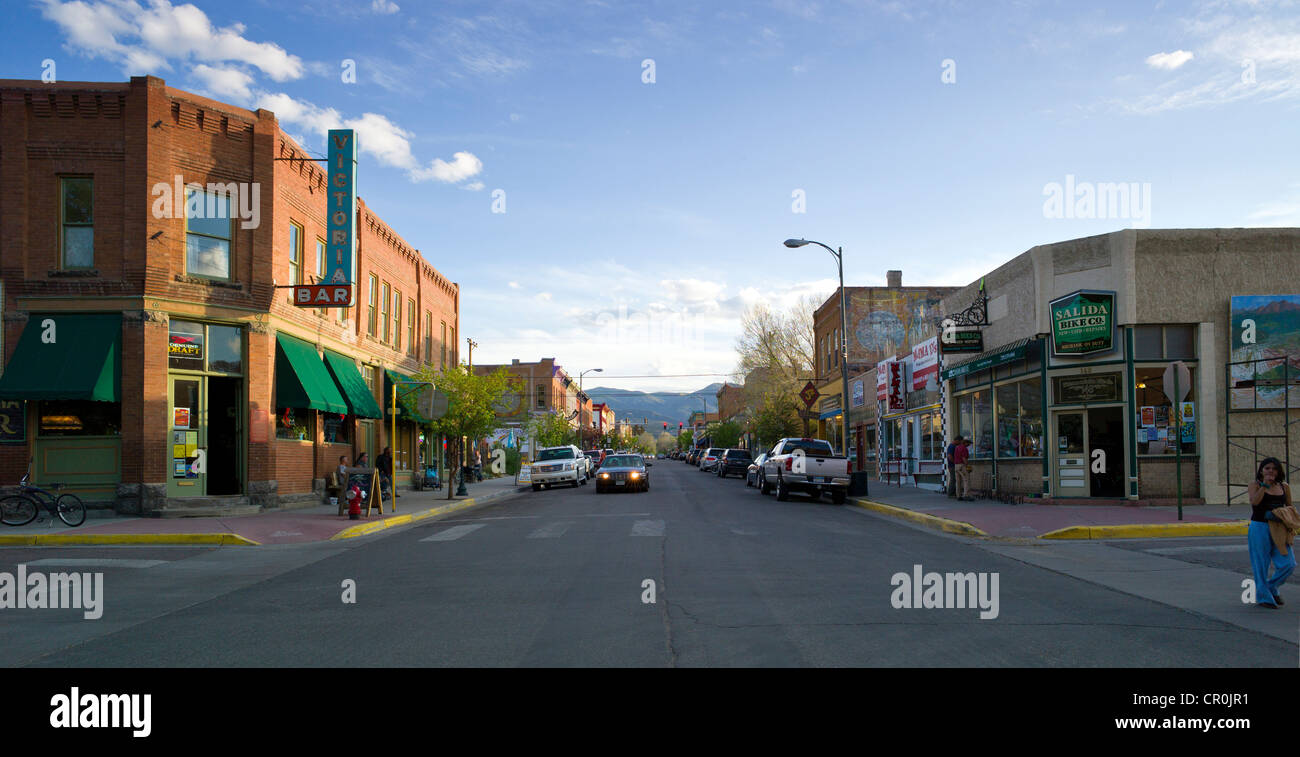 'F' Street, il centro storico cittadino, piccolo paese di montagna di salida, Colorado, STATI UNITI D'AMERICA Foto Stock