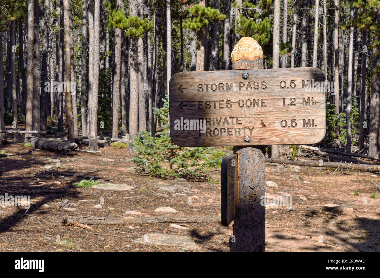 Cartello sul sentiero in miniera di Eugenia, Estes Park, il Parco Nazionale delle Montagne Rocciose, Colorado, STATI UNITI D'AMERICA Foto Stock