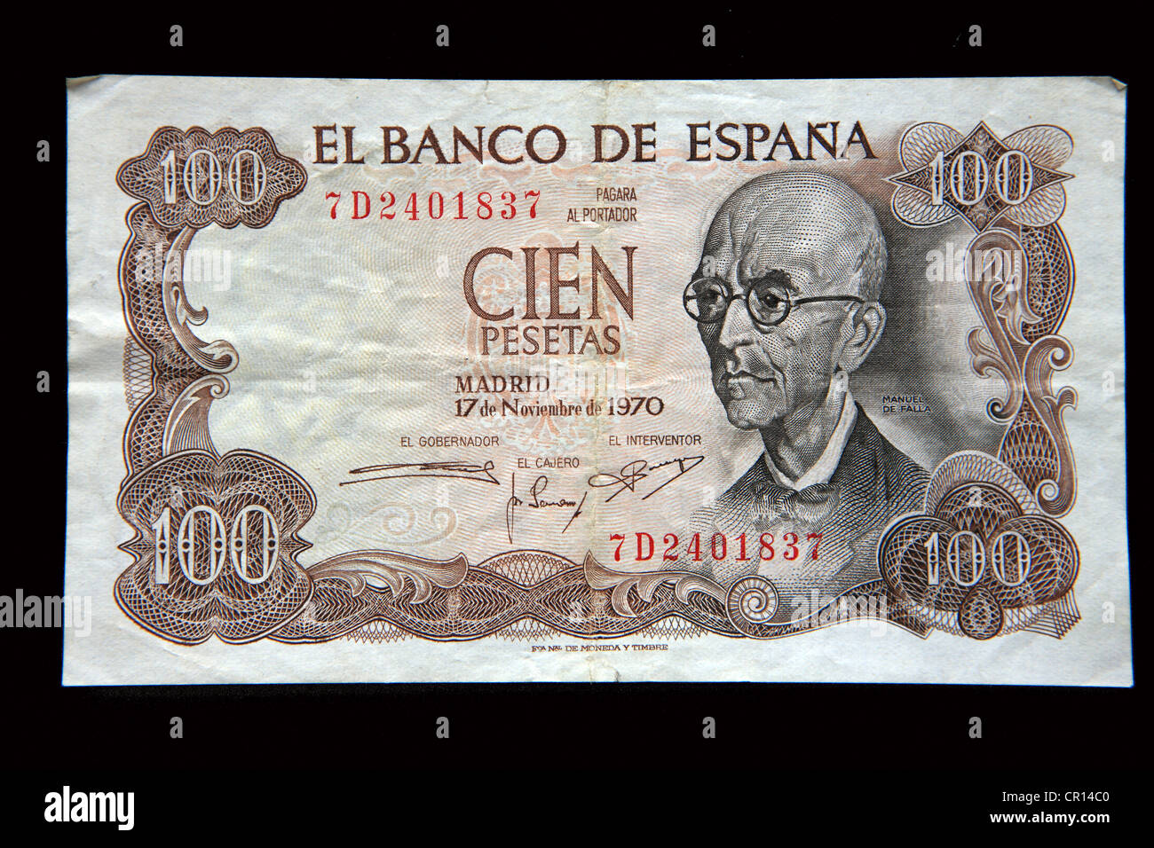 Lo spagnolo 100 peseta nota ritagliata su uno sfondo nero Foto Stock
