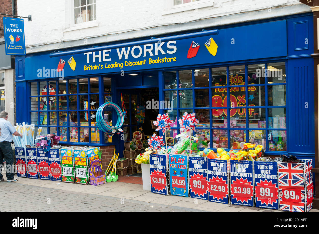 Il ramo delle opere di sconto bookshop in King's Lynn. Foto Stock