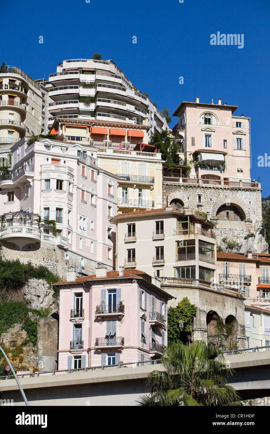 Principalty di Monaco, Monaco, La Condamine District sopra il porto Hercule (Hercules porto), case e appartamenti Foto Stock