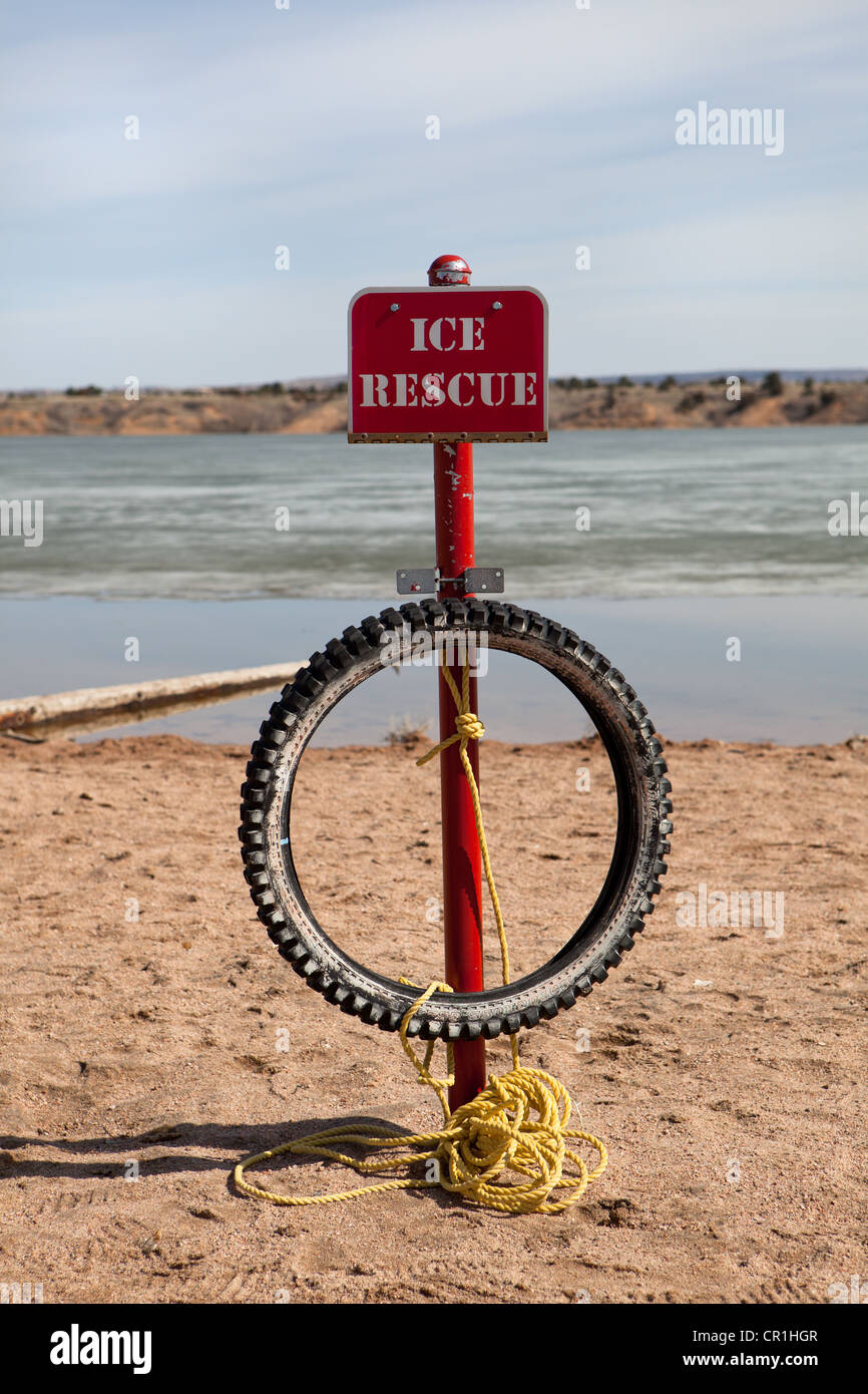 Salvataggio di ghiaccio apparecchiatura Marston Lago Colarado Denver USA Foto Stock