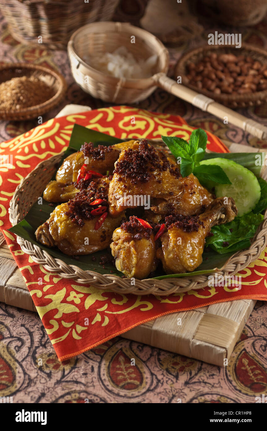 Ayam goreng pollo fritto cibo Indonesia Malaysia a sud est asiatico Foto Stock
