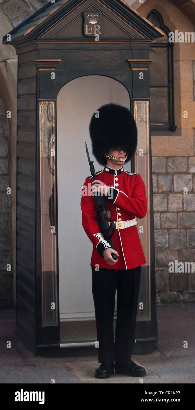 Cambio di guardia cambia, il Castello di Windsor, Aprile 2011 Foto Stock